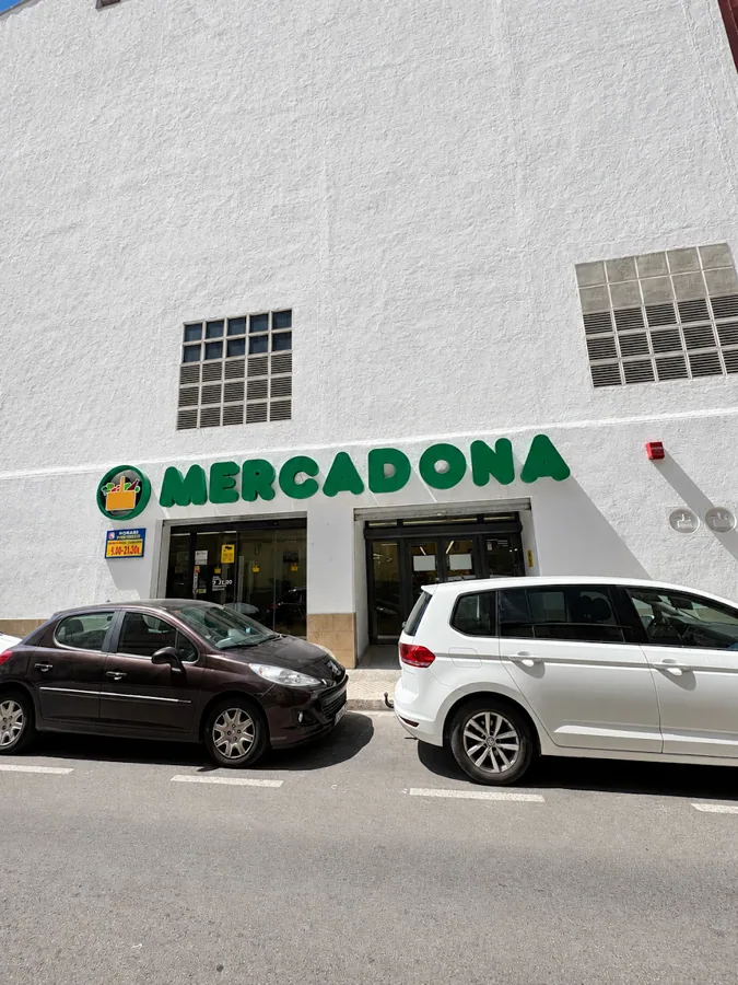 Supermercado Mercadona en Avenida País Valencia, 35, Alaquàs