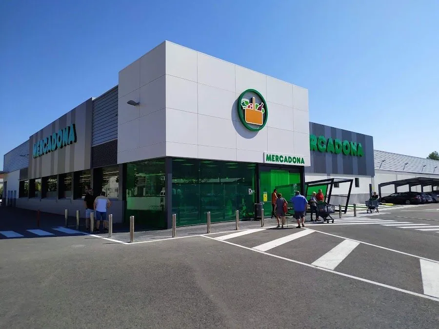 Supermercado Mercadona en Avenida de la Hispanidad, 36, Alcoy
