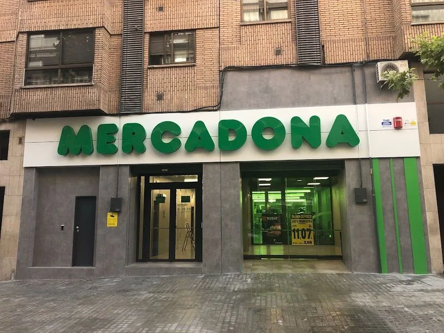 Supermercado Mercadona en Calle Santa Rosa, 7, Alcoy