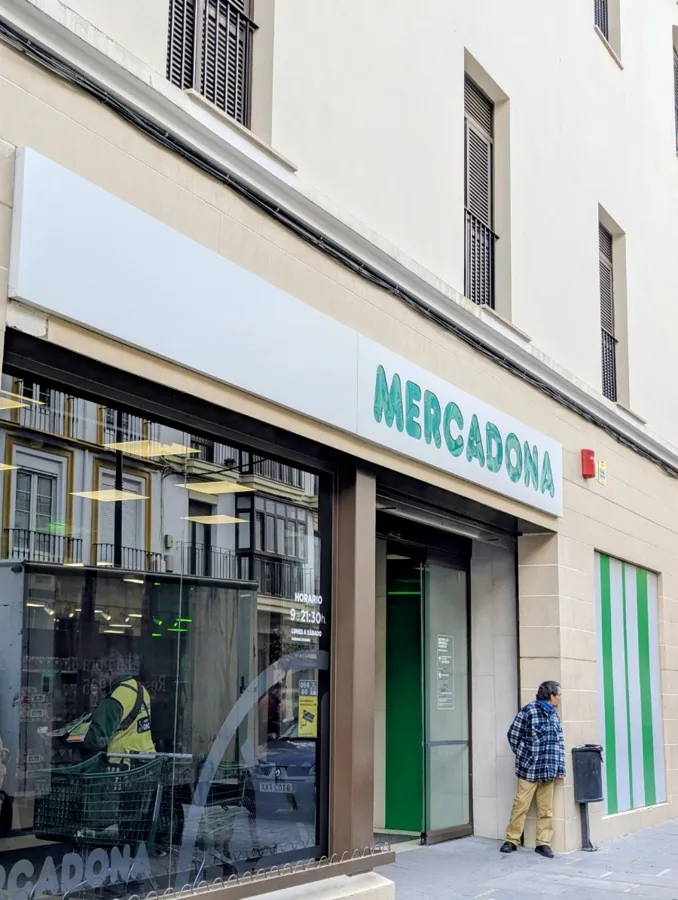 Supermercado Mercadona en Calle Calzada, 18, Antequera