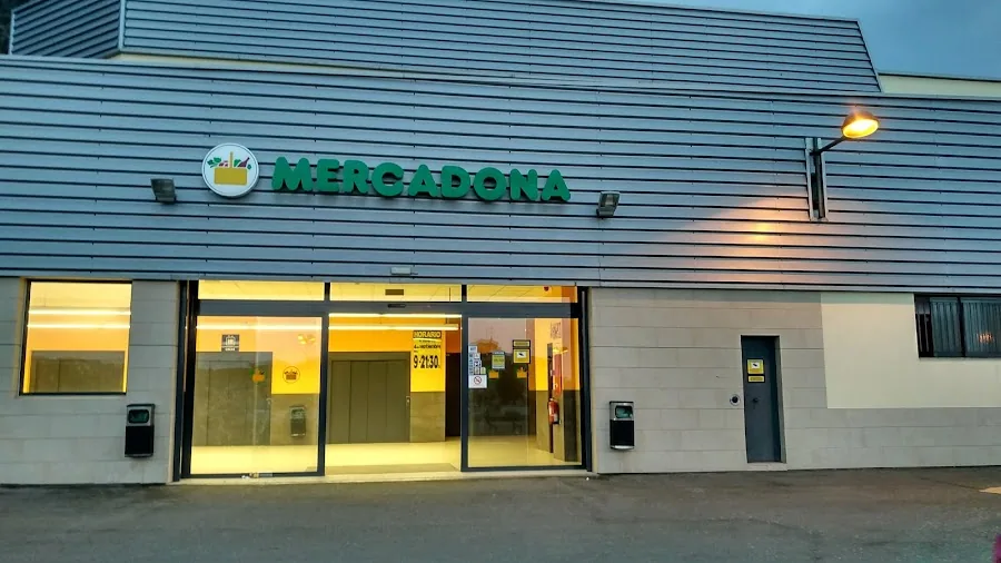 Supermercado Mercadona en Avenida Lairaga, 120, Arucas