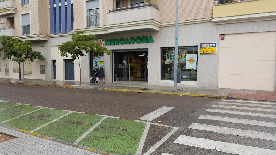 Supermercado Mercadona en Avenida Guadiana, 4, Badajoz