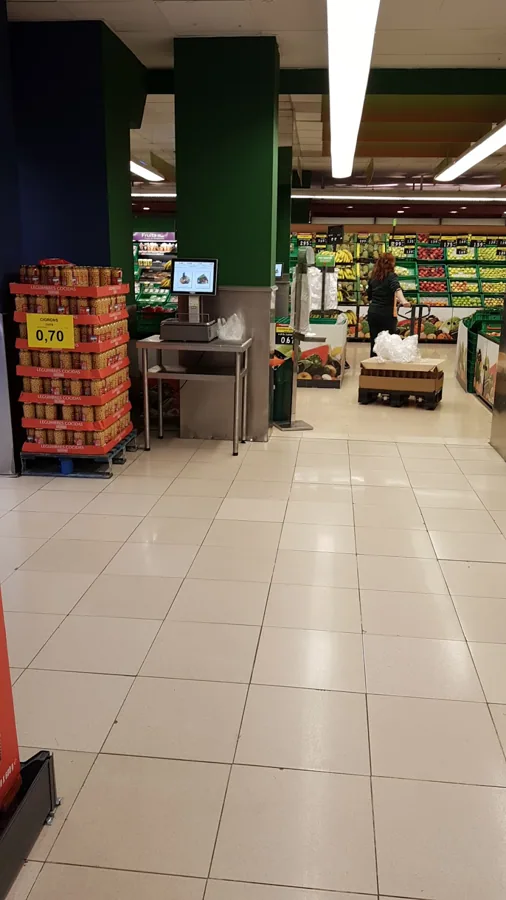 Supermercado Mercadona en Calle Miguel Servet, 219, Badalona