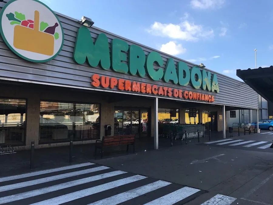 Supermercado Mercadona en Calle Nápoles, 55, Barberà del Vallès