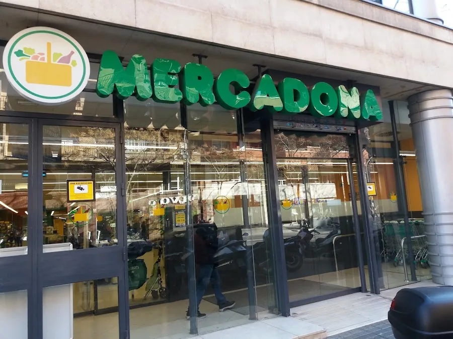 Supermercado Mercadona en Calle Berlín, 48, Barcelona