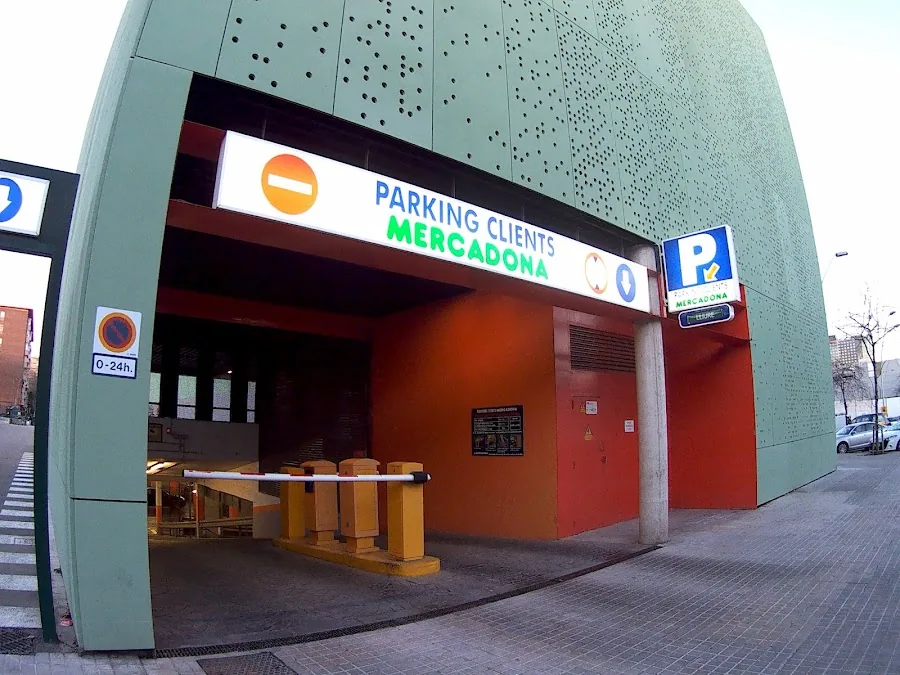 Supermercado Mercadona en Calle Venecuela, 139, Barcelona