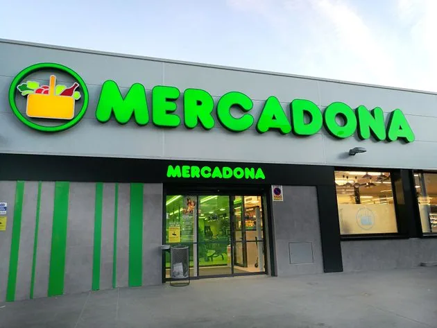 Supermercado Mercadona en Calle Paloma, 1, Benalmádena