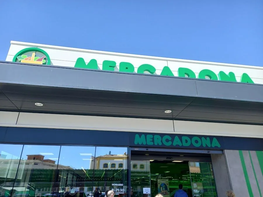 Supermercado Mercadona en Carretera de Cuenca, 19, Casas-Ibáñez