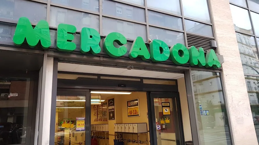 Supermercado Mercadona en Calle Diego Serrano, 12, Córdoba