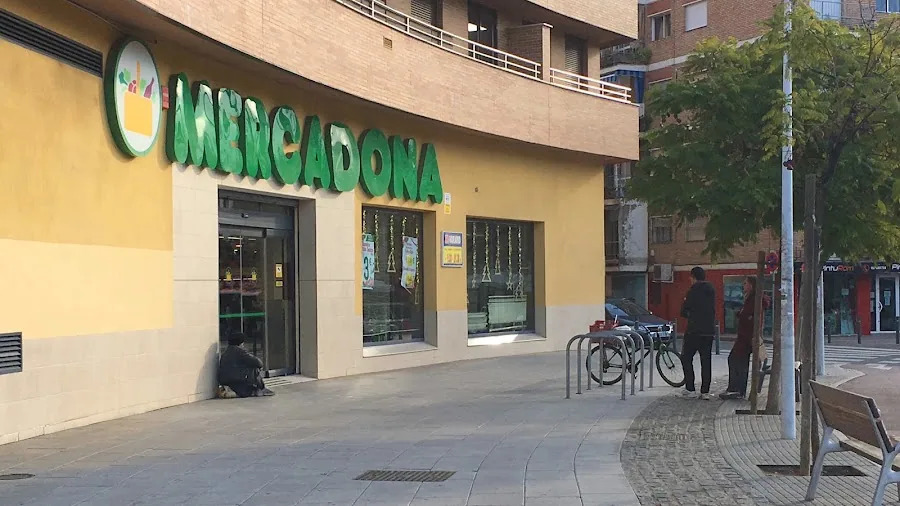 Supermercado Mercadona en Glorieta Amadora, s/n, Córdoba