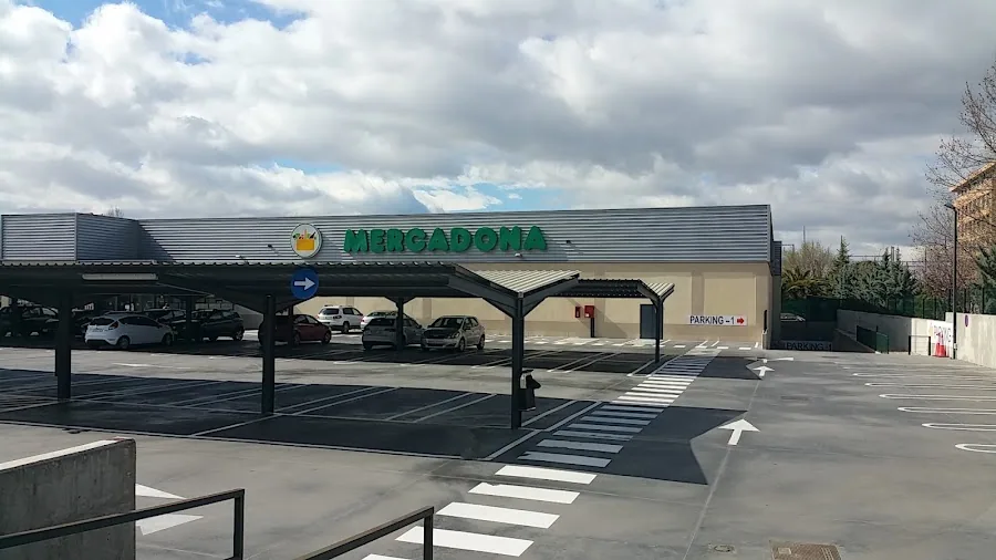 Supermercado Mercadona en Calle Mar Mediterráneo, 4, Coslada