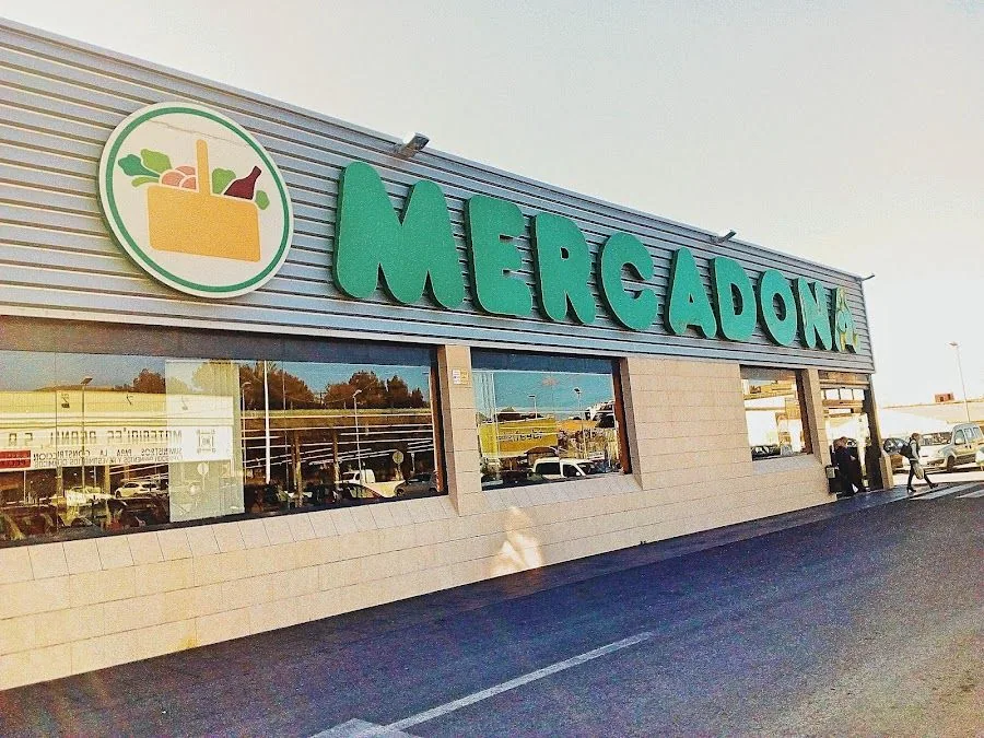 Supermercado Mercadona en Paseo de Elx, 14, Crevillent