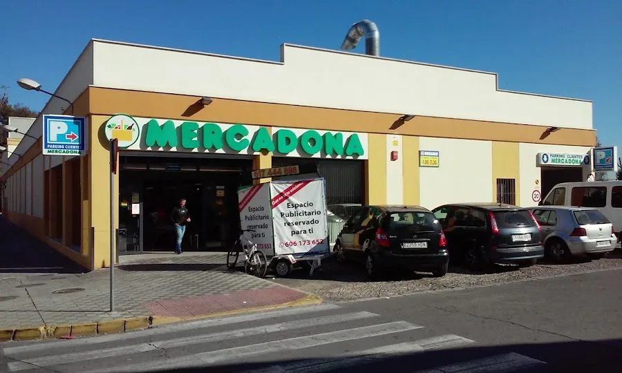 Supermercado Mercadona en Avenida Madre Paula Montalt, s/n, Dos Hermanas