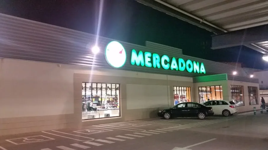 Supermercado Mercadona en Avenida Deltrabajo, s/n, El Viso del Alcor