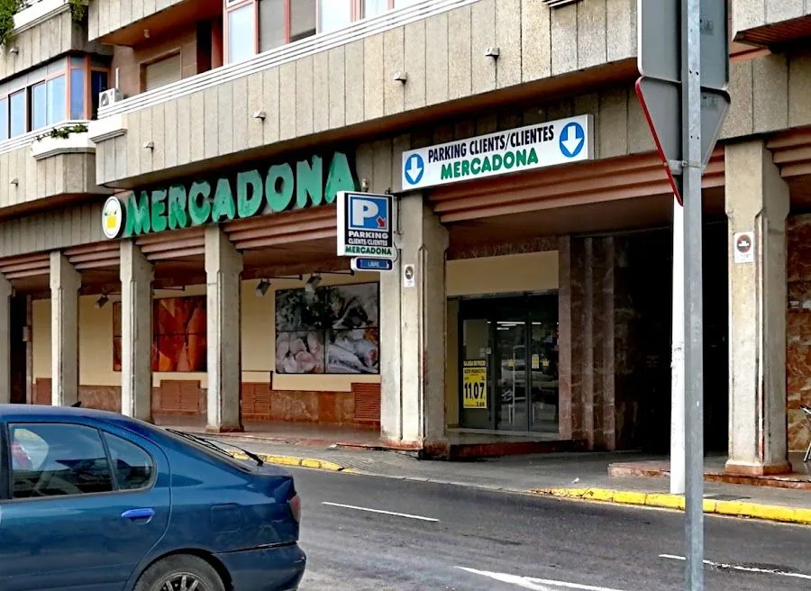 Supermercado Mercadona en Avenida Juan Carlos |, 67, Elche