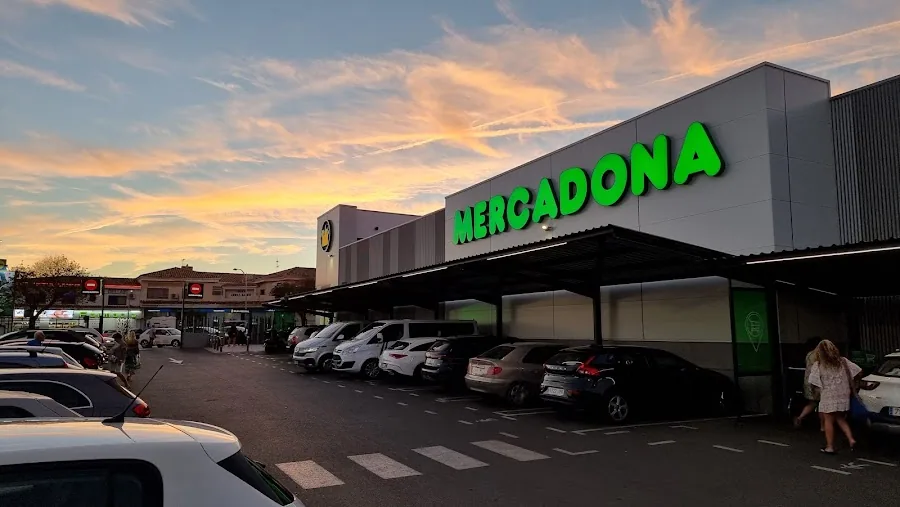 Supermercado Mercadona en Avenida Bel- Air, 2, Estepona