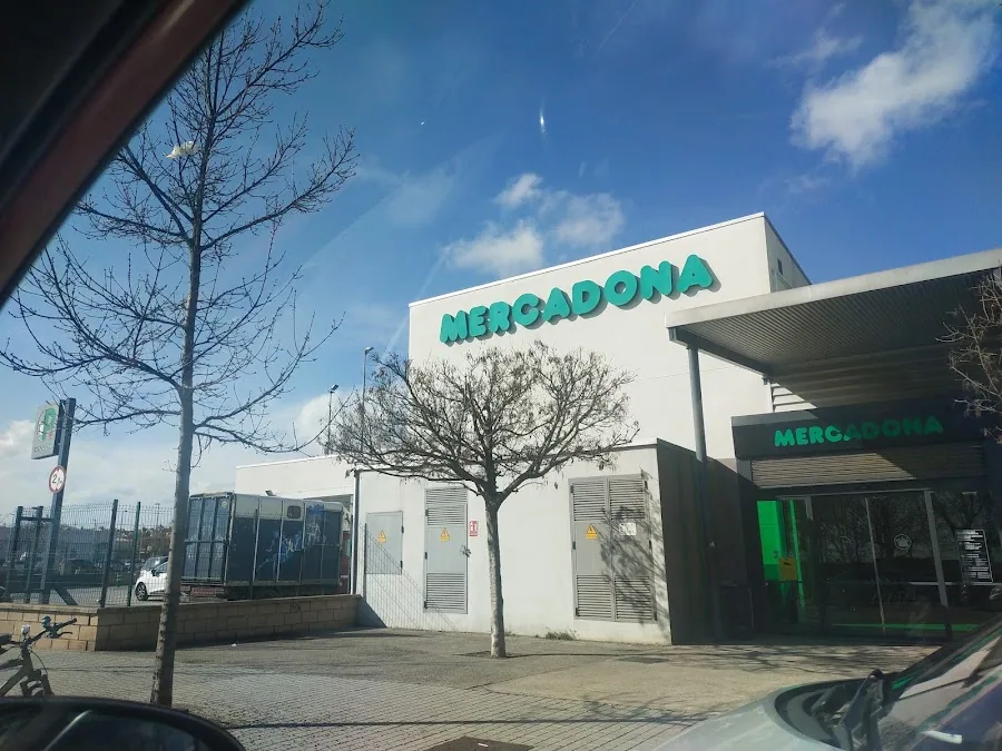 Supermercado Mercadona en Calle Met Miravitlles, 10, Figueres