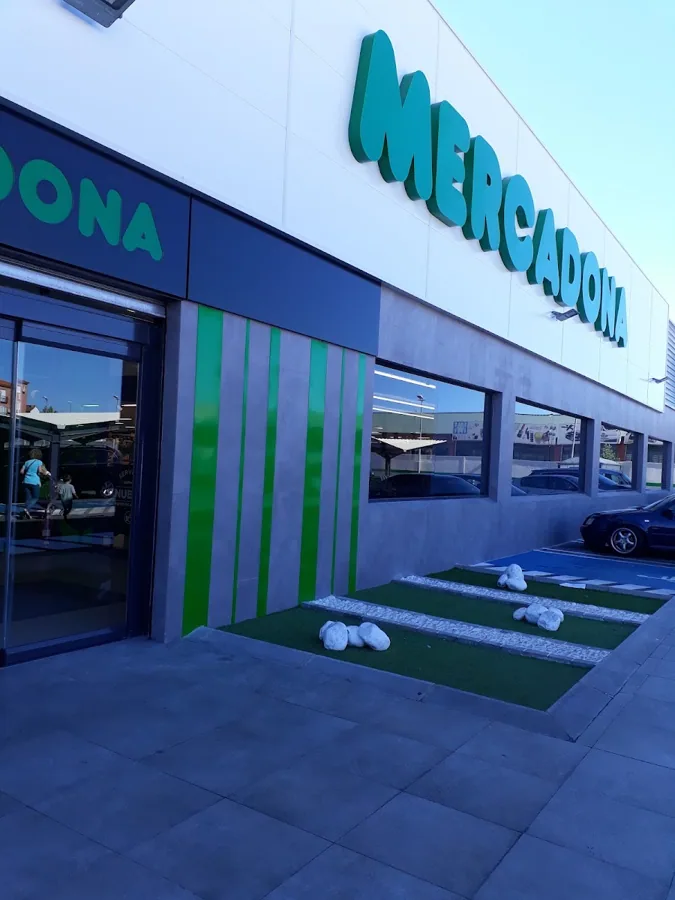 Supermercado Mercadona en Avenida San Crispín, 102, Fuensalida