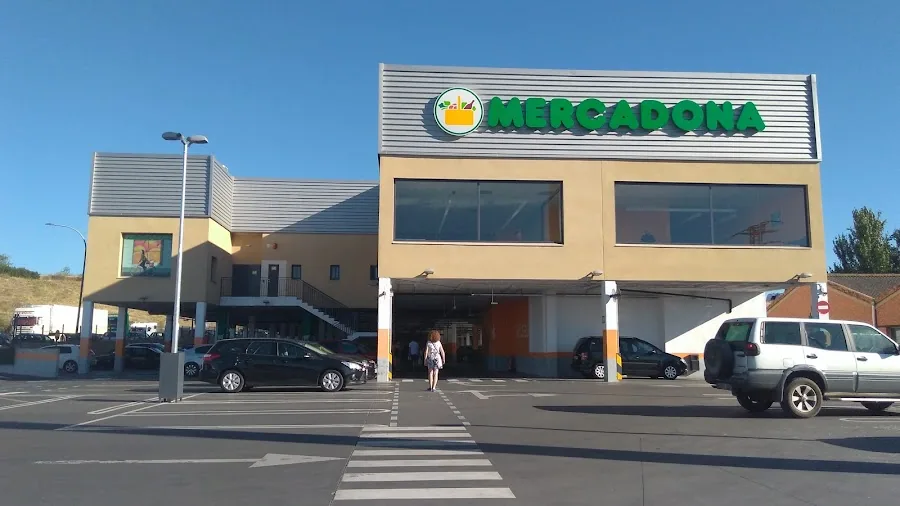 Supermercado Mercadona en Calle Trafalgar, 4, Guadalajara