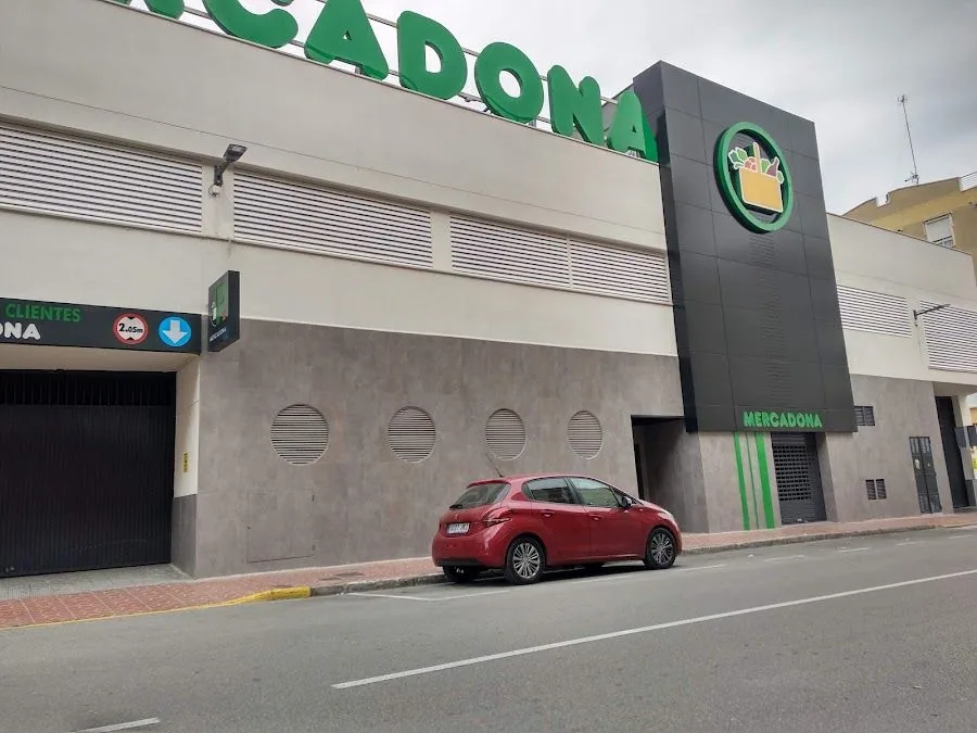 Supermercado Mercadona en Calle Mediterráneo, 14, Guardamar del Segura