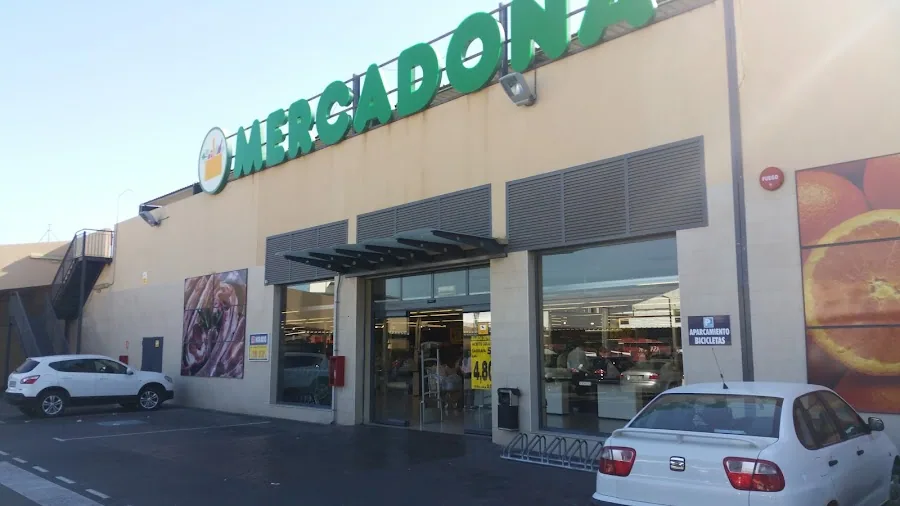 Supermercado Mercadona en Avenida Emilio Peña, 13 (p.l. la Cepa), Huércal de Almería