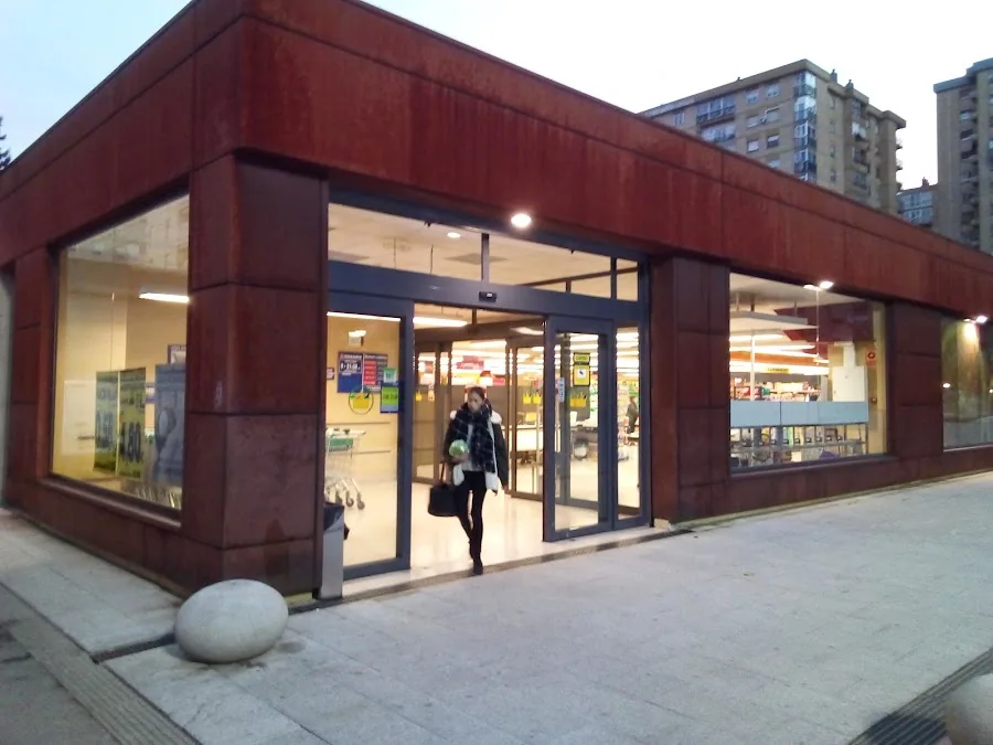 Supermercado Mercadona en Plaza Tarragona, s/n, Huesca