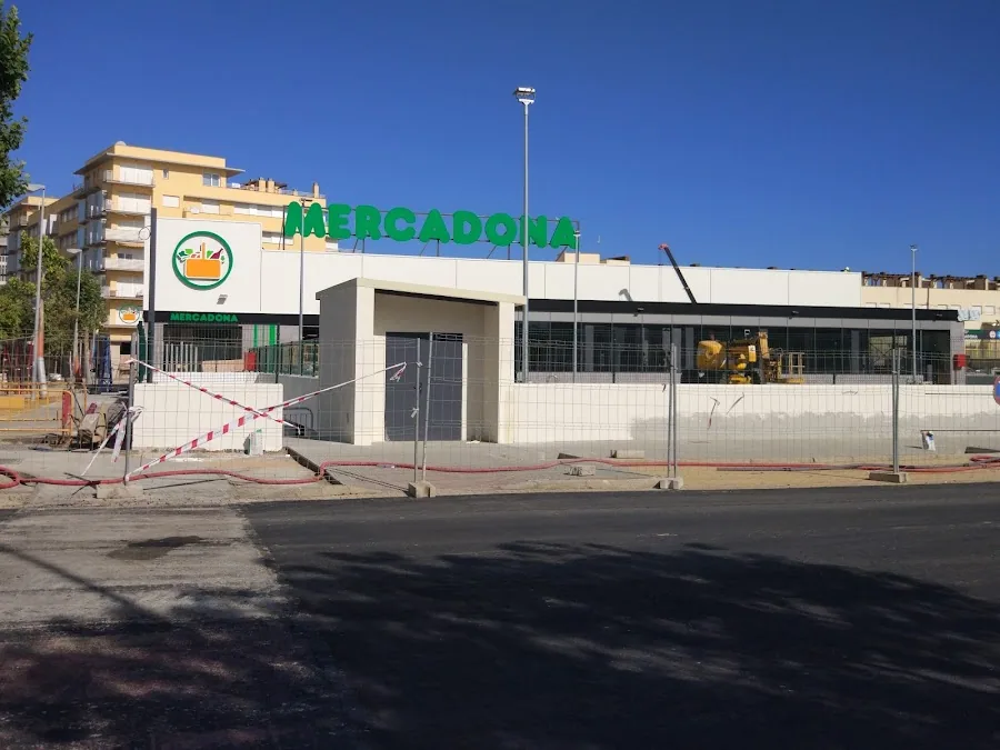 Supermercado Mercadona en Avenida del Carnaval, Isla Cristina
