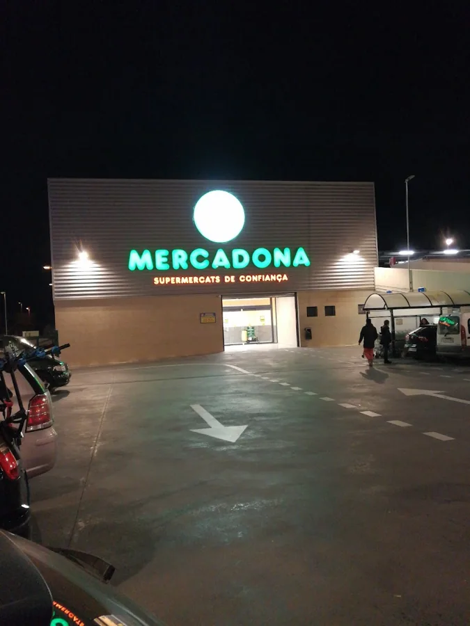 Supermercado Mercadona en Calle de L'Aigueta, 244, La Bisbal d'Empordà