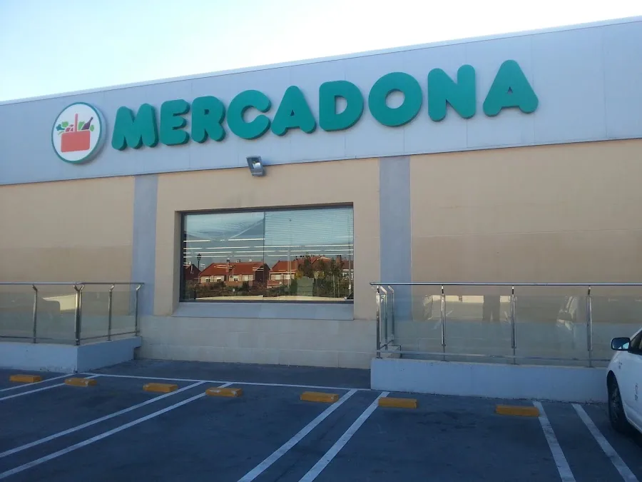Supermercado Mercadona en Paseo Reina Sofía, 28, La Muela