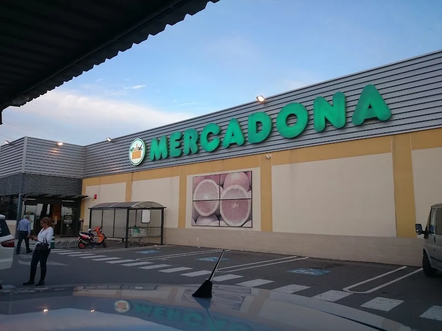 Supermercado Mercadona en Calle Sierra de Carrasquilla, 2, Lorca
