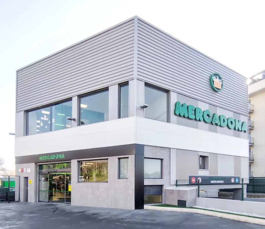 Supermercado Mercadona en Calle Alcocer, 41, Madrid