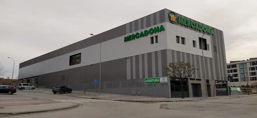 Supermercado Mercadona en Calle María de Maeztu, 20, Madrid