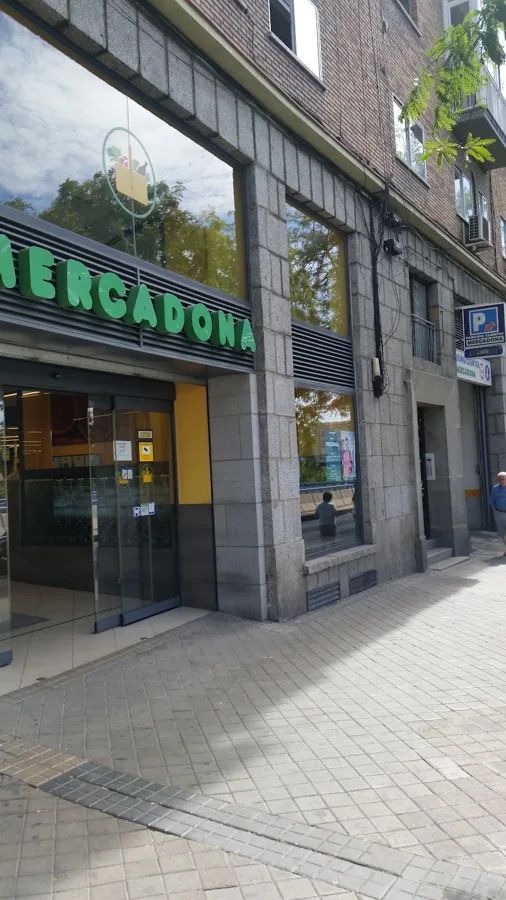 Supermercado Mercadona en Paseo Yeserías, 3, Madrid