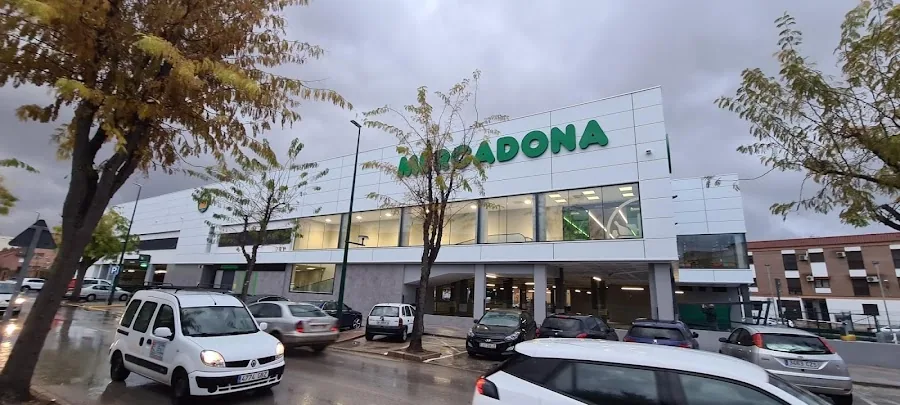 Supermercado Mercadona en Carretera de la Solana, 46, Manzanares