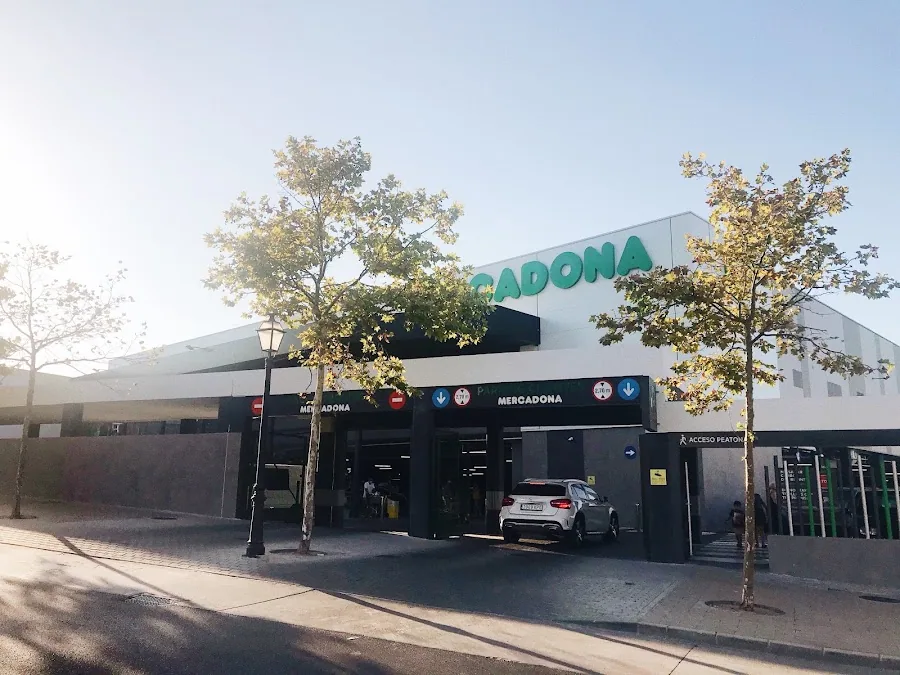 Supermercado Mercadona en Calle Santa Leonor, s/n, Marbella