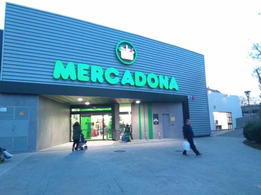 Supermercado Mercadona en Calle Josep Vilar, 1, Martorell