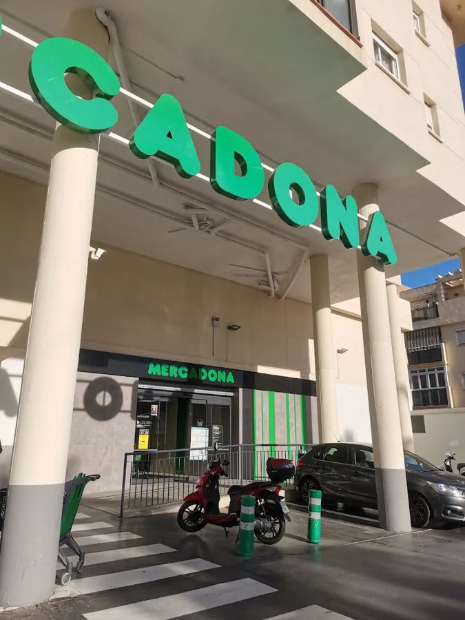 Supermercado Mercadona en Calle San Dionisio, 1, Mijas