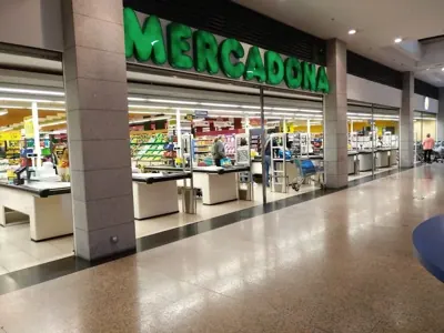 Mercadona Rúa José Pascual López Cortón, 10, A Coruña