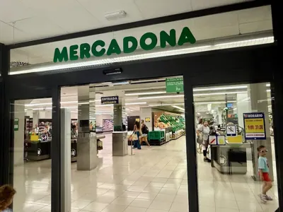 Mercadona Avenida de los Pueblos, s/n (c.c.san Eugenio), Adeje