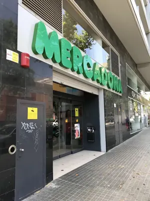 Mercadona Calle Viladomat, 279, Barcelona