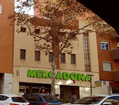 Mercadona Avenida Reina Victoria Eugenia, 30, Cartagena