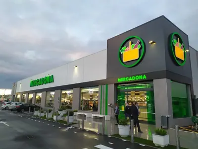 Mercadona Avenida Adolfo Suárez, s/n, Dos Hermanas