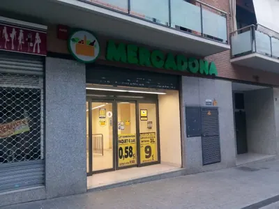 Mercadona Calle 8 Demarc, 75, Esplugues de Llobregat
