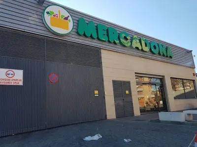 Mercadona Avenida de los Rosales, 26, Madrid