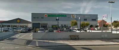 Mercadona P09 César Real de la Riva, 30, Salamanca