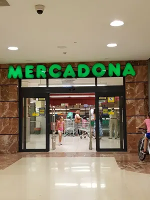 Mercadona Calle Fernández Navarro, 50a (c.c. la Ola), Santa Cruz de Tenerife