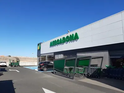 Mercadona Calle Labrador, s/n (pol. Ind. Salinetas), Telde