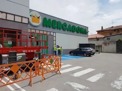 Mercadona Avenida de Oviedo, 3, Torrelavega