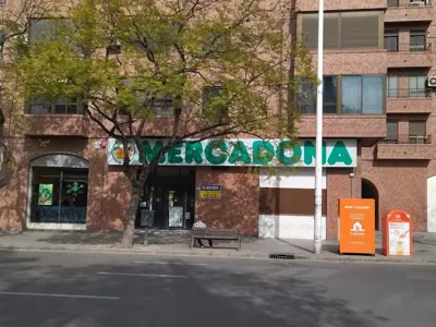Mercadona Avenida Tres Cruces, 15, Valencia