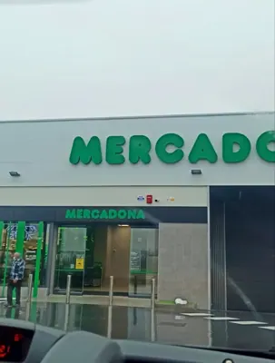 Mercadona Calle Poeta Alfonso de Peñalosa, 22, Zamora